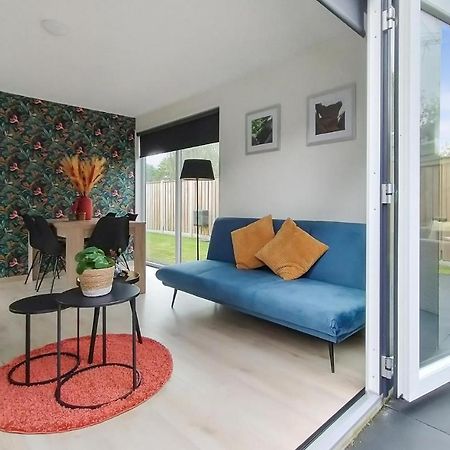 2 Bedroom Awesome Home In Heinkenszand Exterior photo